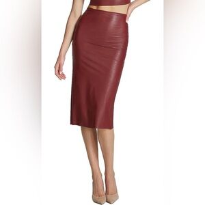 Commando Perfect Skirt Faux Leather in Garnet